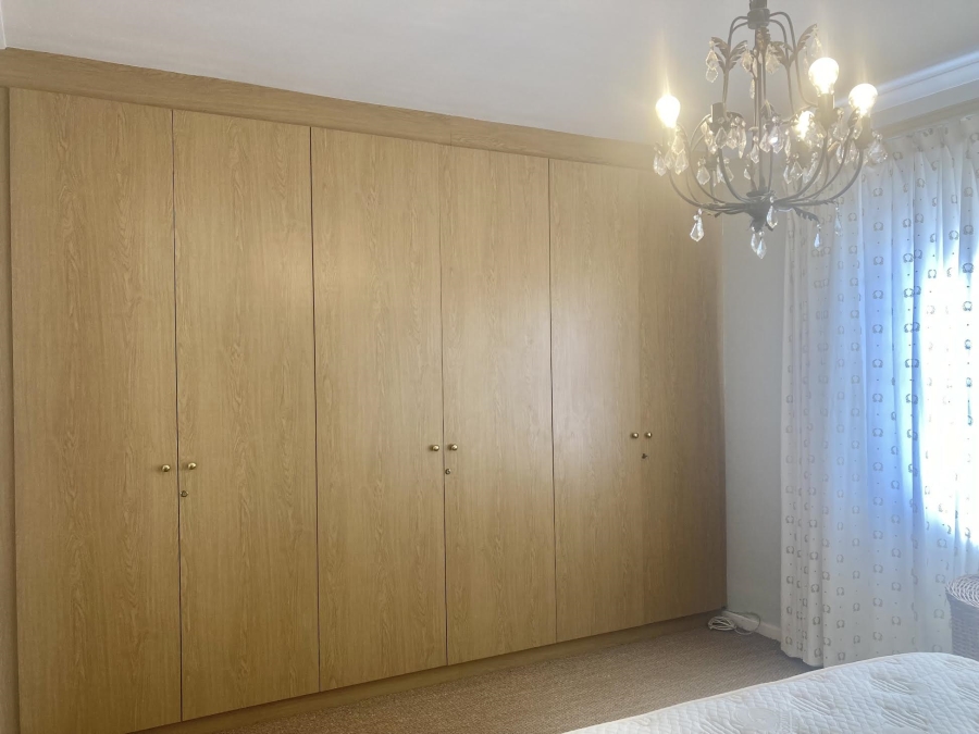 To Let 3 Bedroom Property for Rent in Kenilworth Upper Western Cape